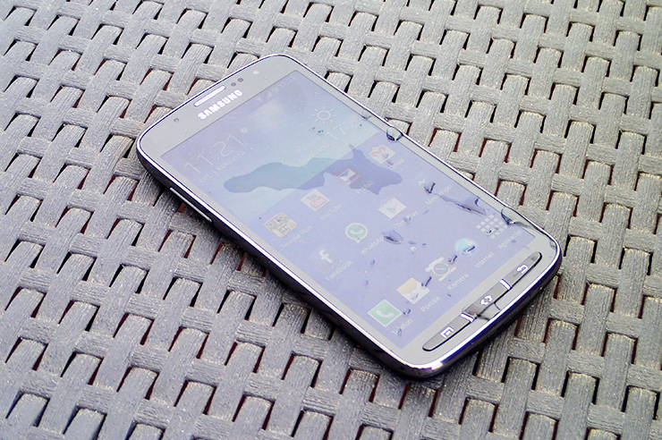 Samsung-Galaxy-S4-Active-(2).png